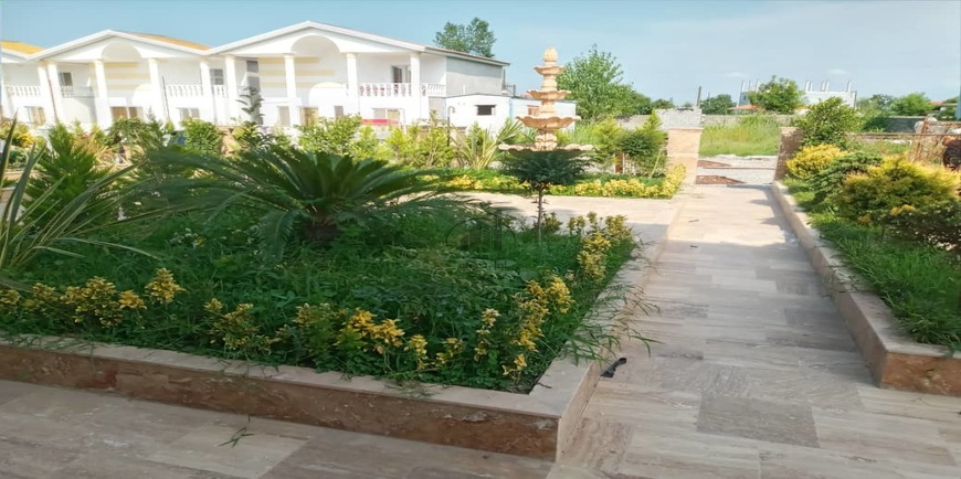ویلا دوبلکس نما سنگ با محوطه سازی-9387