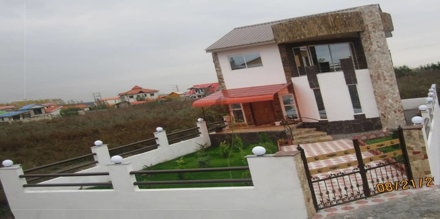 ویلای جنگلی با طراحی زیبا