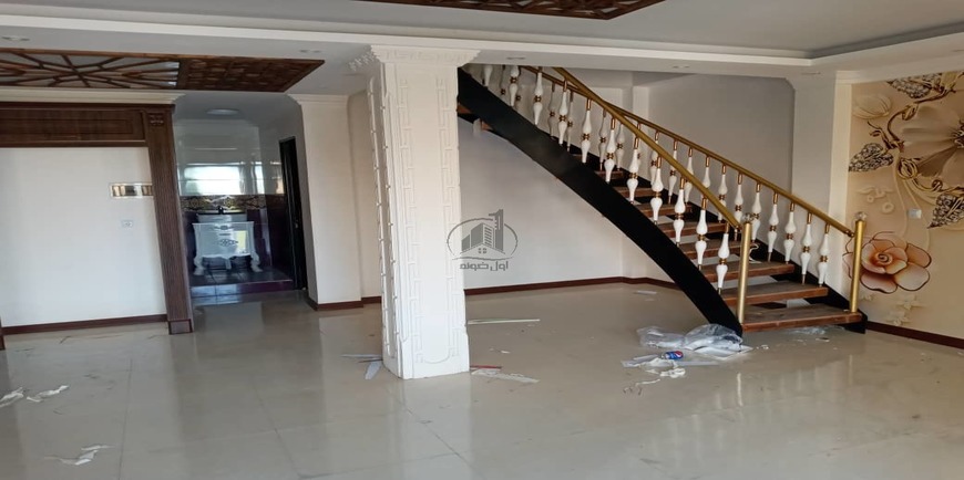ویلا دوبلکس با حیاط زیبا-12107