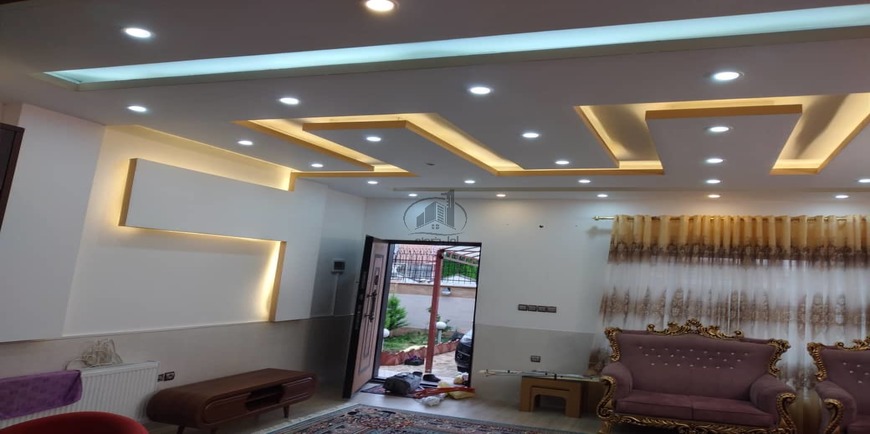 ویلای استخردار در داخل شهر سرخرود-17838