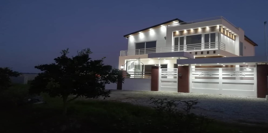 خرید ویلا مدرن فوق لاکچری