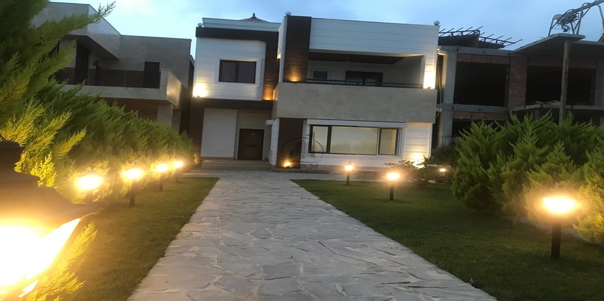 ویلای شهرکی در بابلسر زیبا