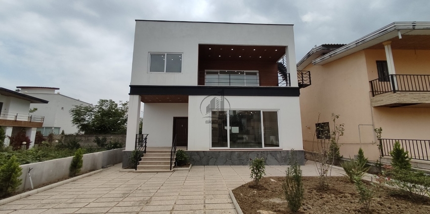 خرید ویلا مدرن چهار خواب