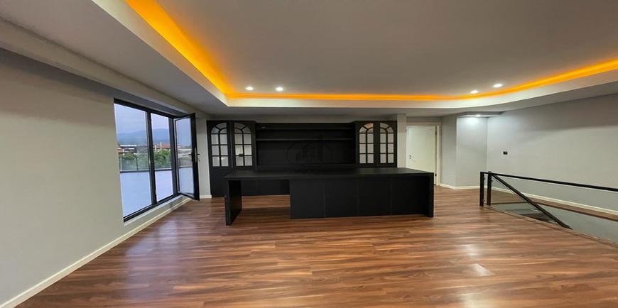 ویلا با معماری خاص در شهرک خاص-22883