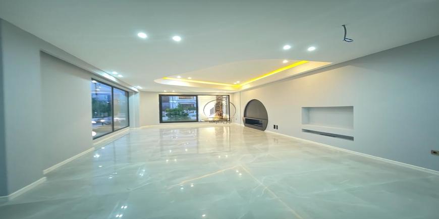 ویلا با معماری خاص در شهرک خاص-22881