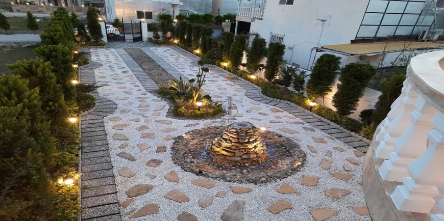 کاخ ویلا جنگلی با محوطه سازی-23184