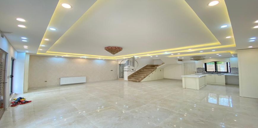 ویلا دوبلکس کلاسیک با سند تک برگ-28353