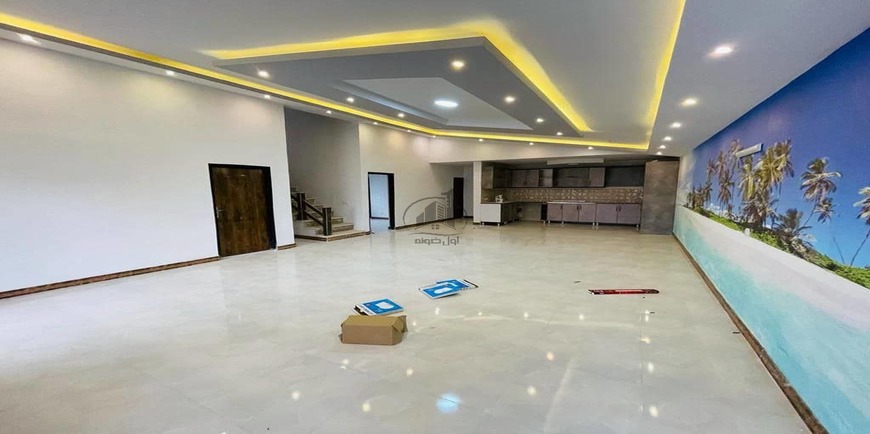 ویلا نیم‌ پیلوت با بنای بزرگ-29428