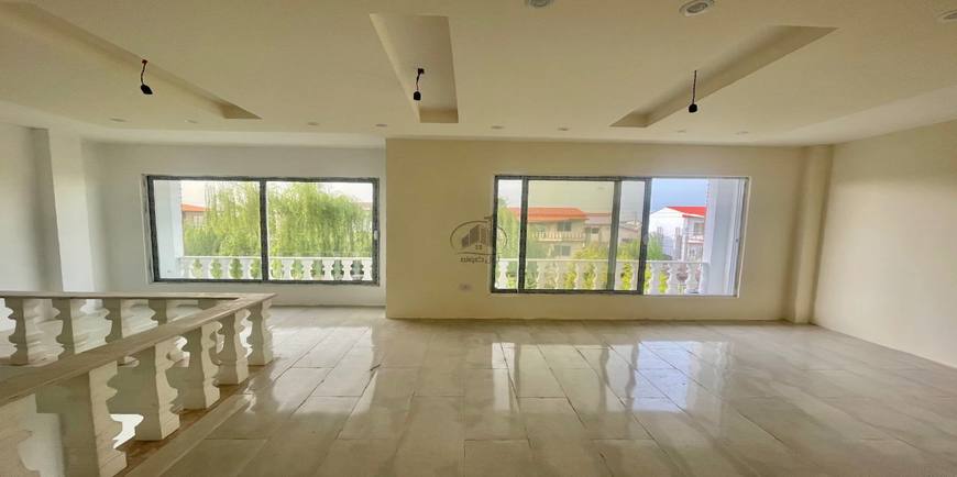 ویلا دوبلکس مدرن نما آجری با مدارک تکمیل-30168