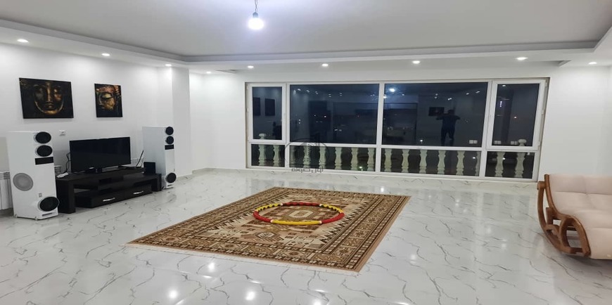 آپارتمان نوساز با ویو دریا-30739