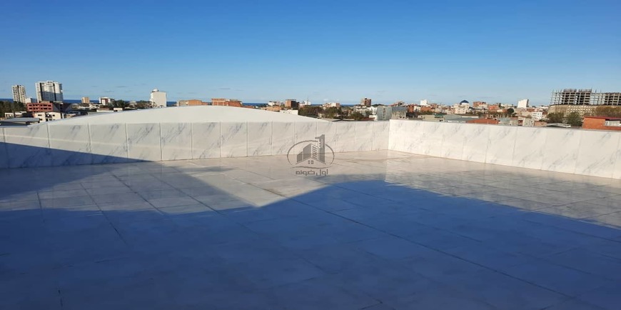 آپارتمان نوساز با ویو دریا-30745