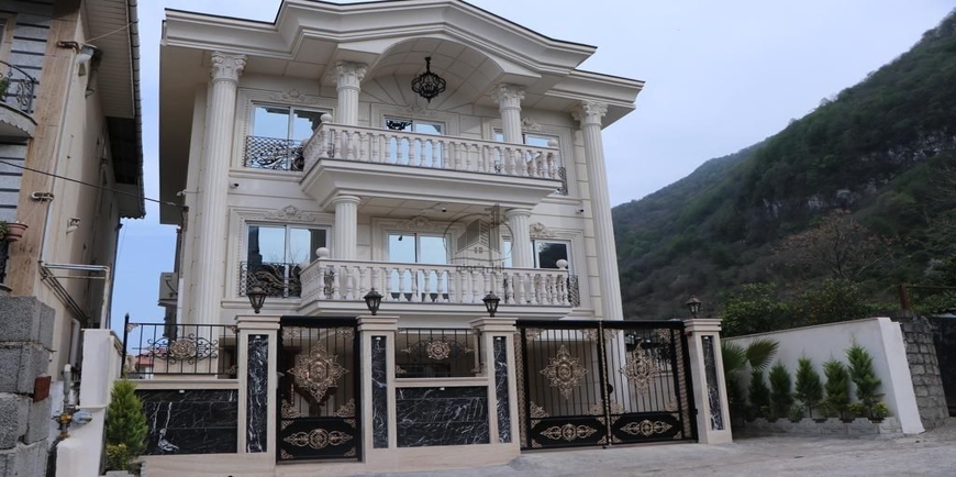 ویلا تریبلکس نما رومی