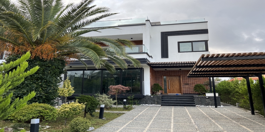 ویلای ساحلی مدرن (پلاک دوم ساحل)