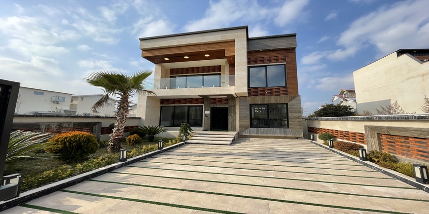 ویلا تریبلکس شهرکی لاکچری