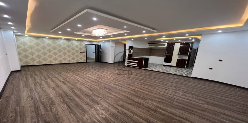 ویلا دوبلکس حیاط دار با استخر روباز