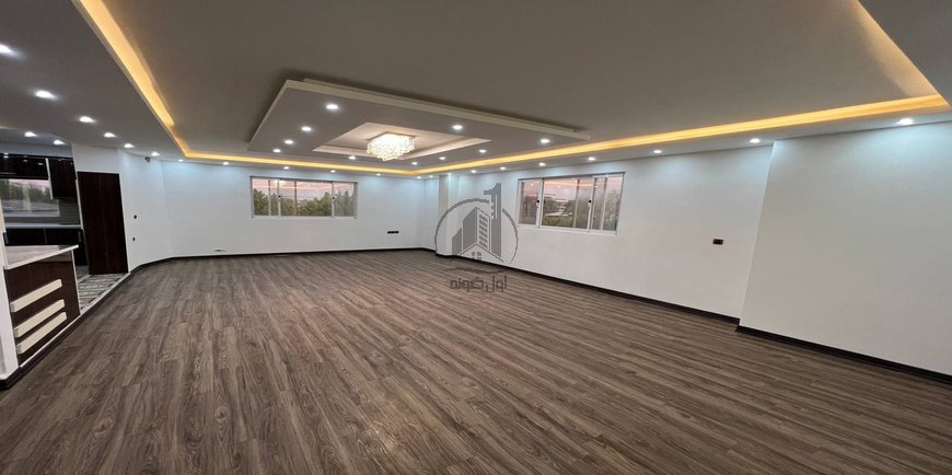 ویلا دوبلکس حیاط دار با استخر روباز