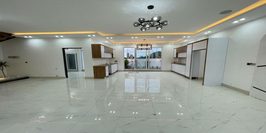 ویلا مدرن با سند و مدارک کامل و روف با ویوباغ-34351