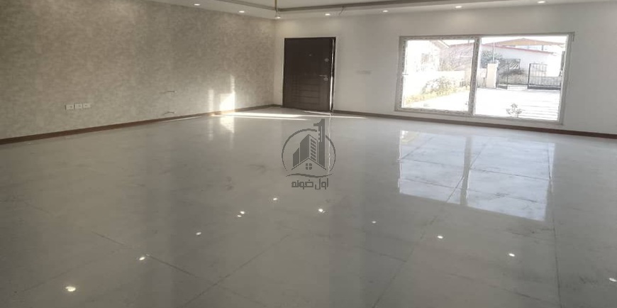 ویلا همکف حیاط دار شهرکی و قیمت مناسب