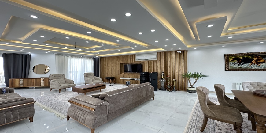 کاخ ویلای شهرکی با ویوی دریا-35068