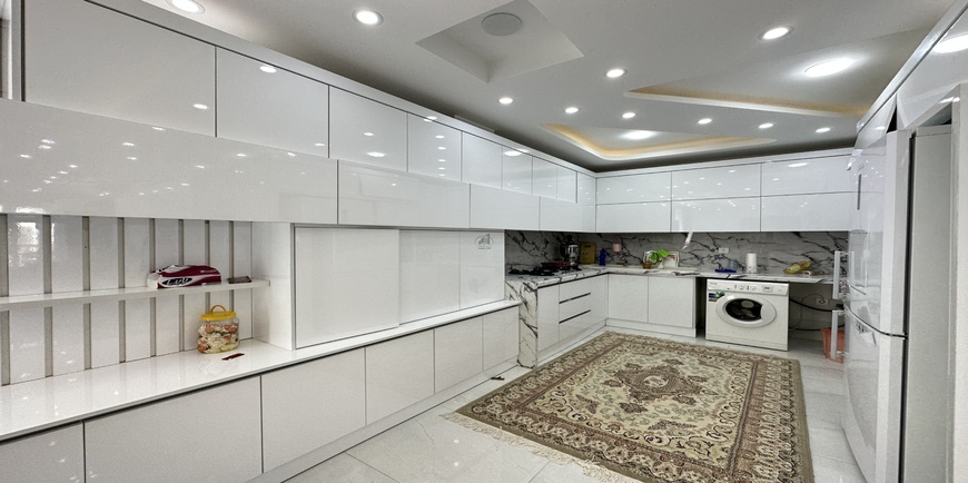 کاخ ویلای شهرکی با ویوی دریا-35069