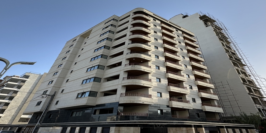آپارتمان ساحلی در خط دریا سرخرود